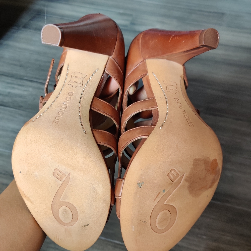 Heels - Picture 5 of 5